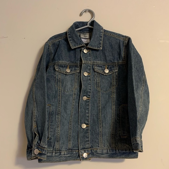 🆕 Disney Jean Jacket - Boy’s Size 5/6 - Picture 2 of 4